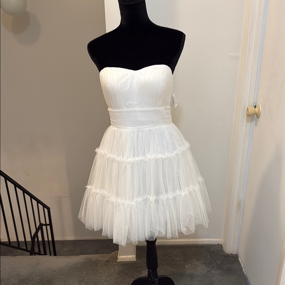 Aidan by Aidan Mattox White Strapless Mini Dress